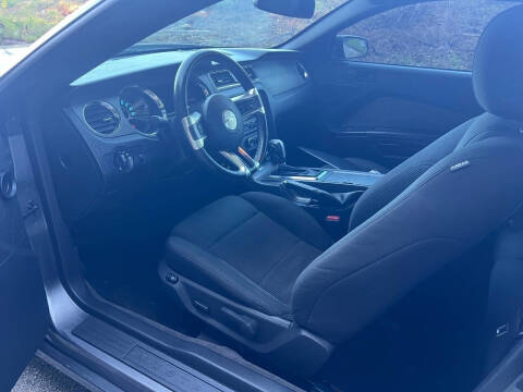 2014 Ford Mustang V6