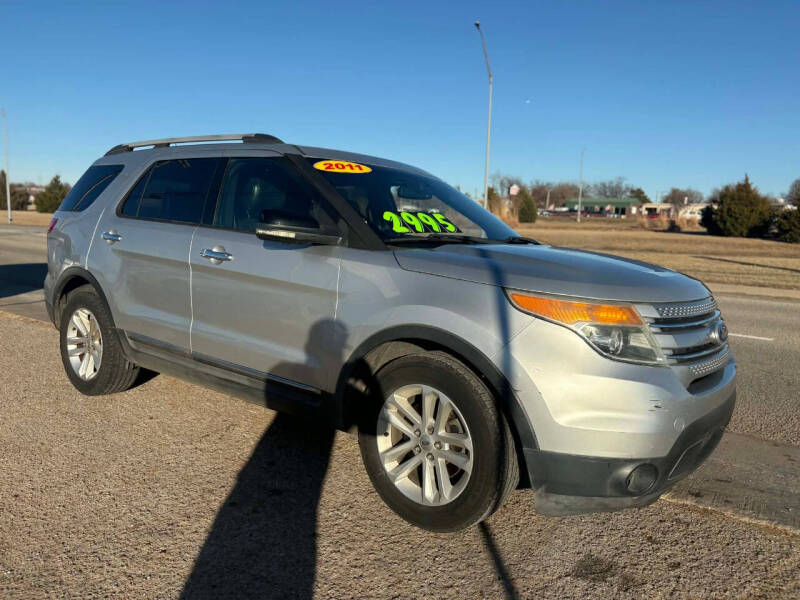 2011 Ford Explorer XLT's photo