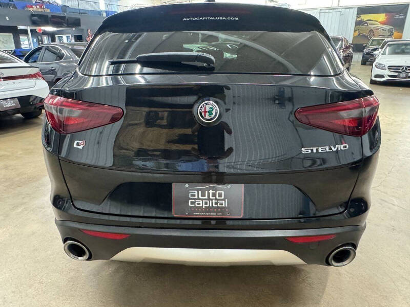 2018 Alfa Romeo Stelvio Ti