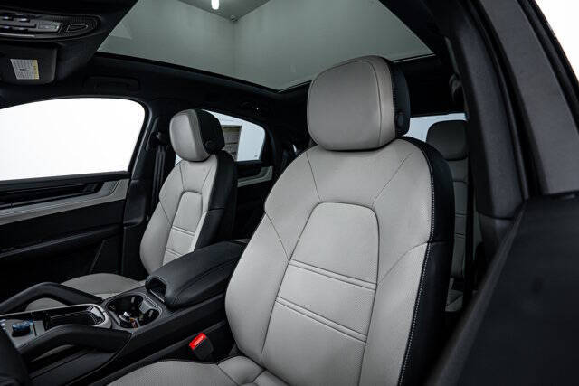 2026 Porsche Cayenne S E-Hybrid Coupe
