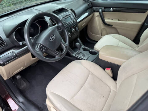 2013 Kia Sorento LX