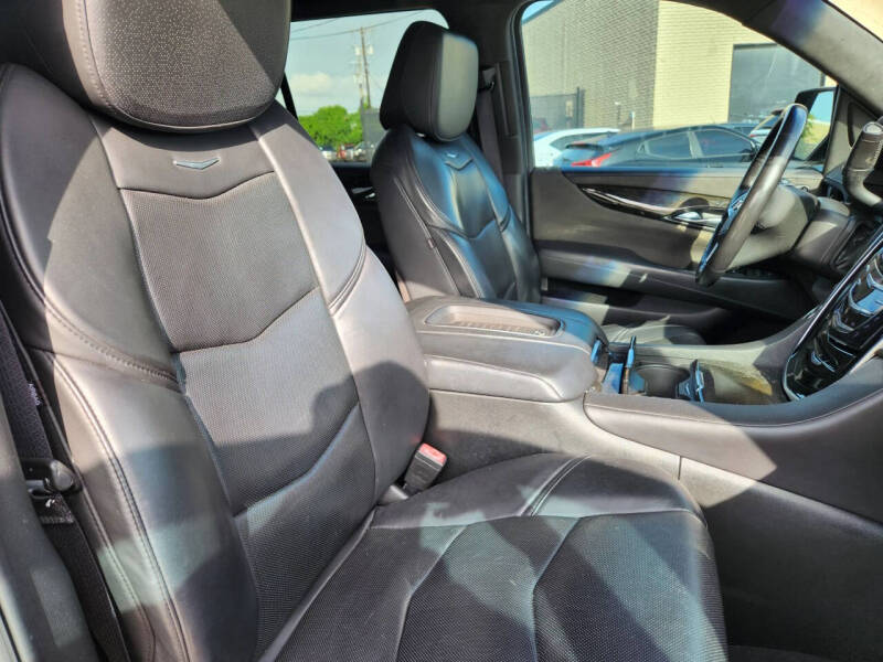 2018 Cadillac Escalade Platinum