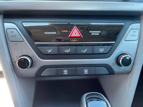 2017 Hyundai Elantra