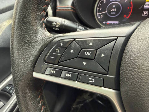 2020 Nissan Versa SR