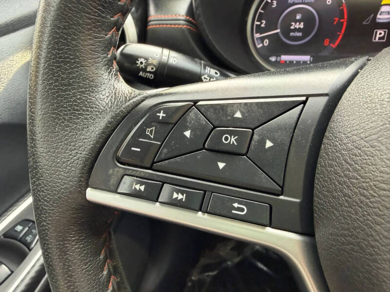 2020 Nissan Versa SR
