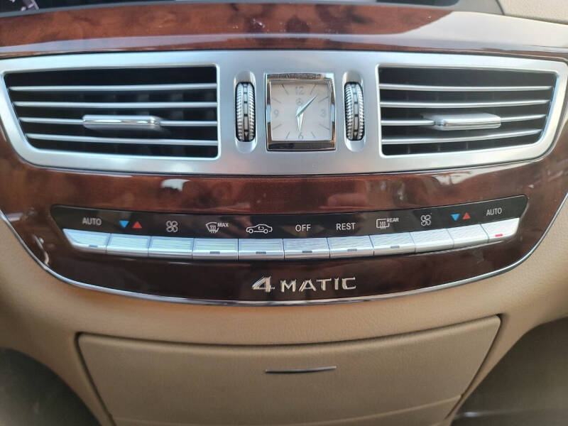2011 Mercedes-Benz S-Class S 550 4MATIC