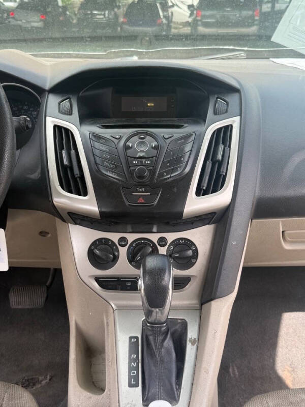 2012 Ford Focus SE