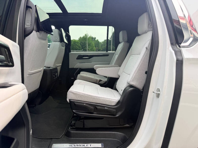 2025 Chevrolet Suburban Premier