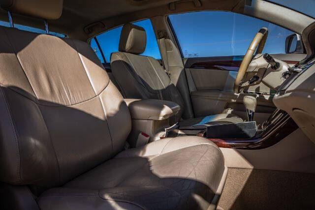 2010 Toyota Avalon XLS