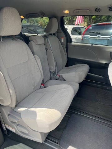 2017 Toyota Sienna