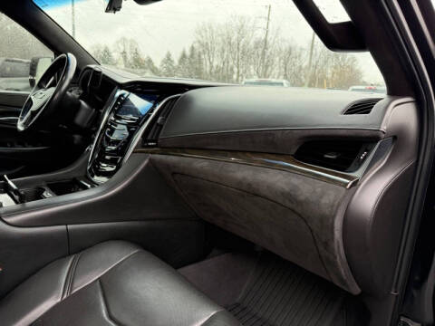 2018 Cadillac Escalade Platinum