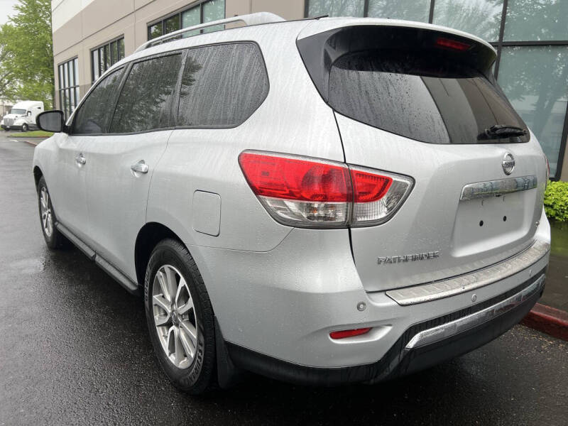 2014 Nissan Pathfinder SV