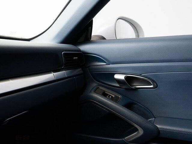 2015 Porsche 911 Carrera