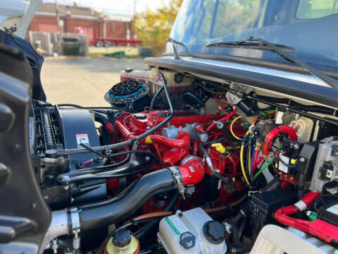 2018 Freightliner M2 106