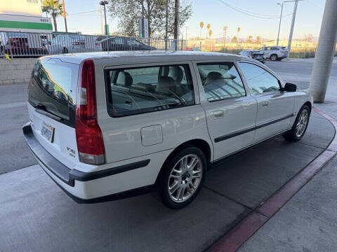 2004 Volvo V70 2.5T