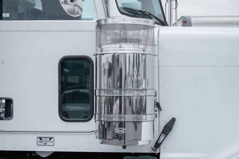 2020 Peterbilt 389