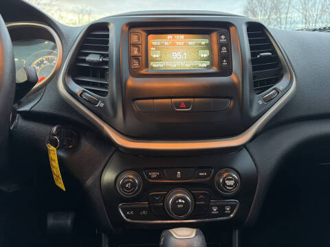 2014 Jeep Cherokee Sport