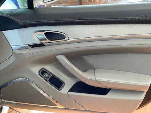 2012 Porsche Panamera Turbo