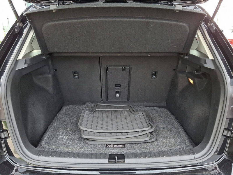 2022 Volkswagen Taos SEL 4Motion