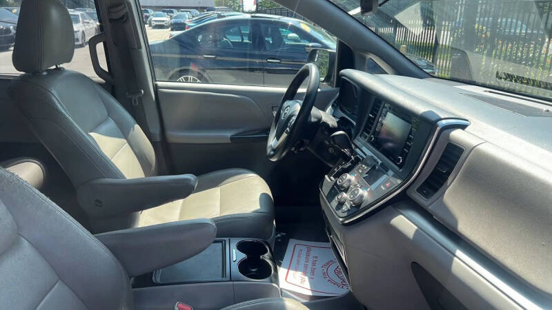 2018 Toyota Sienna
