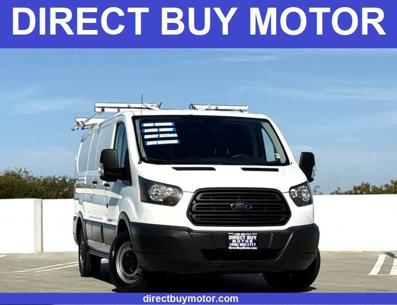 2015 Ford Transit Base's photo