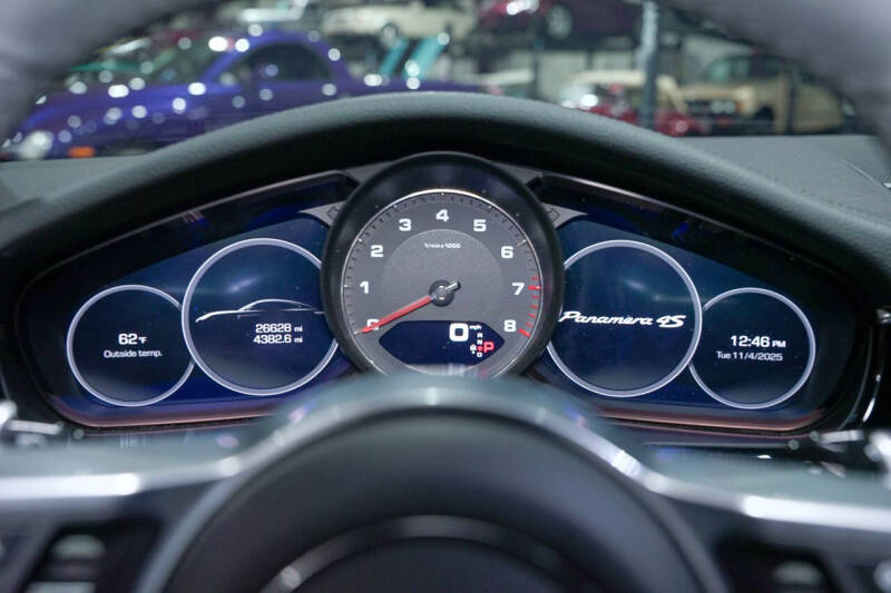 2018 Porsche Panamera 4S