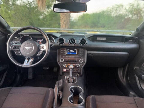 2017 Ford Mustang V6