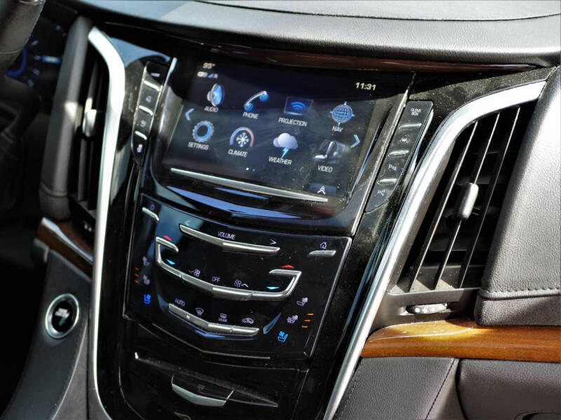 2020 Cadillac Escalade Premium Luxury