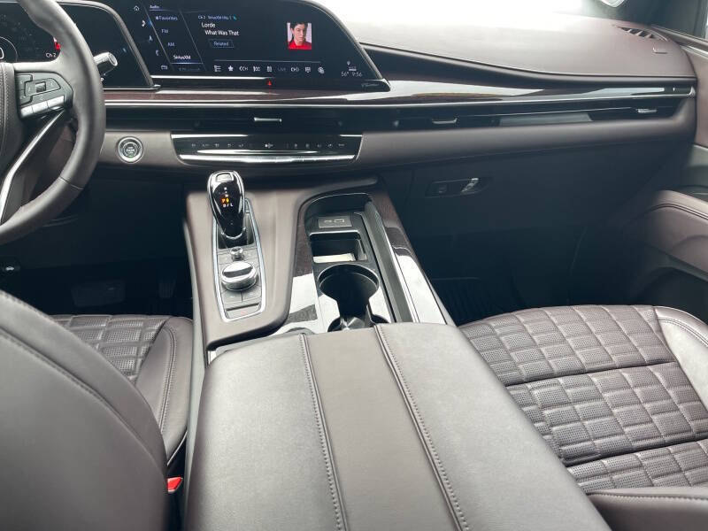 2023 Cadillac Escalade Sport Platinum