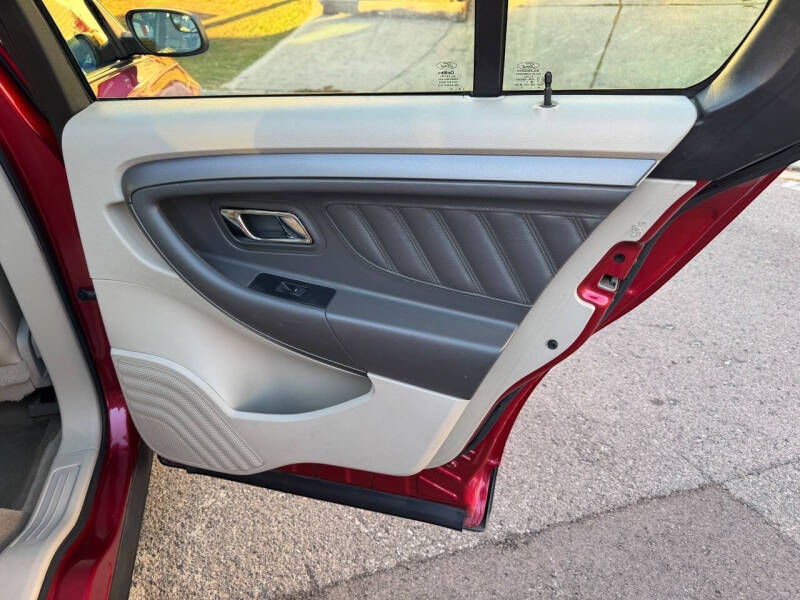 2012 Ford Taurus SEL