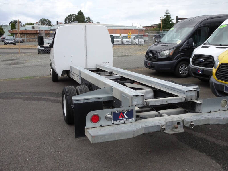 2011 Ford E-Series E-450 SD