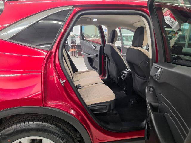2021 Ford Escape SE
