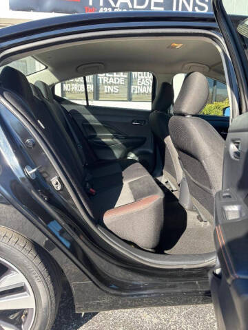 2021 Nissan Versa SR