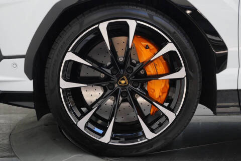 2023 Lamborghini Urus S