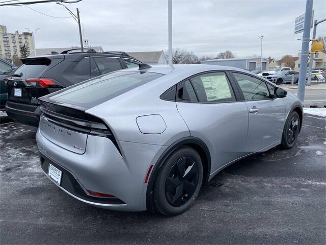 2026 Toyota Prius Plug-in Hybrid SE