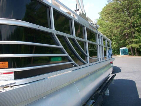 2010 South Bay Tritoon