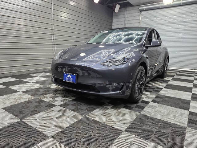 2025 Tesla Model Y Long Range