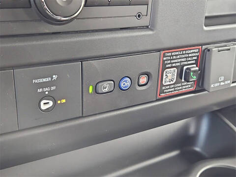 2025 Chevrolet Express 2500