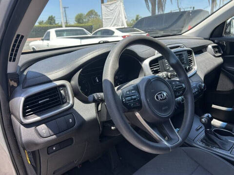 2017 Kia Sorento LX