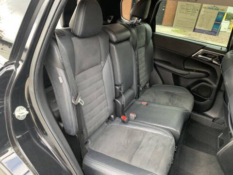 2022 Mitsubishi Outlander SE