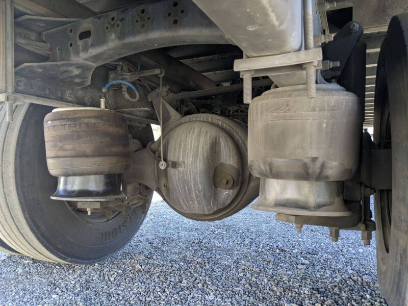 2018 Freightliner M2 106