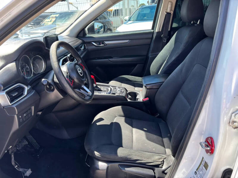 2017 Mazda CX-5 Sport