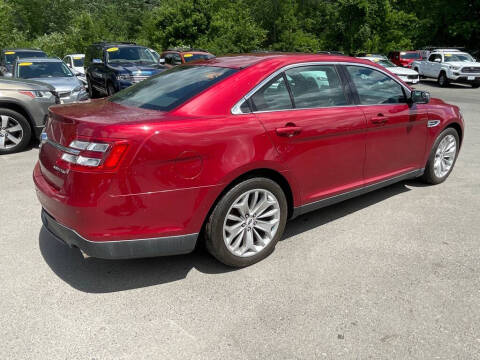 2015 Ford Taurus Limited