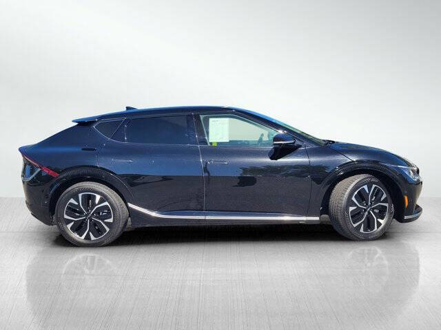 2022 Kia EV6 Wind