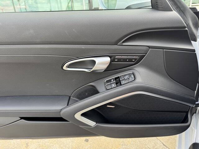 2025 Porsche 718 Cayman