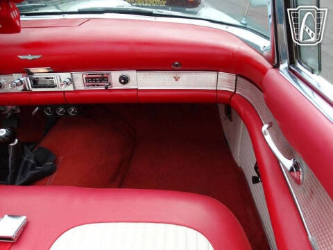 1956 Ford Thunderbird