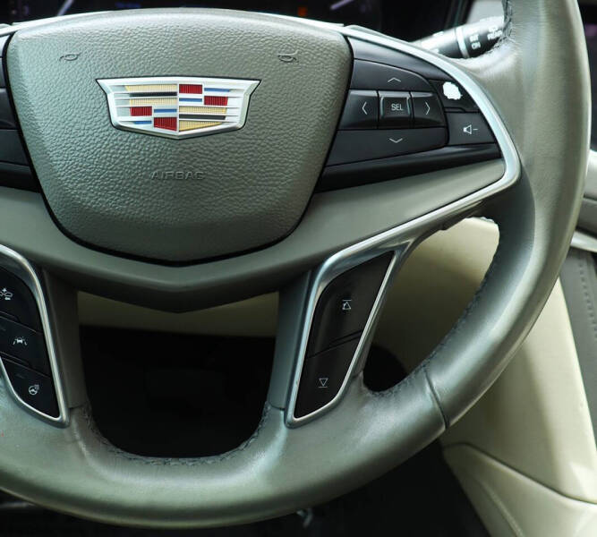 2017 Cadillac XT5 Luxury