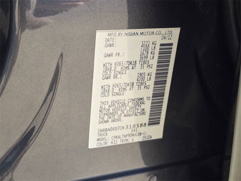 2012 Nissan Titan SV