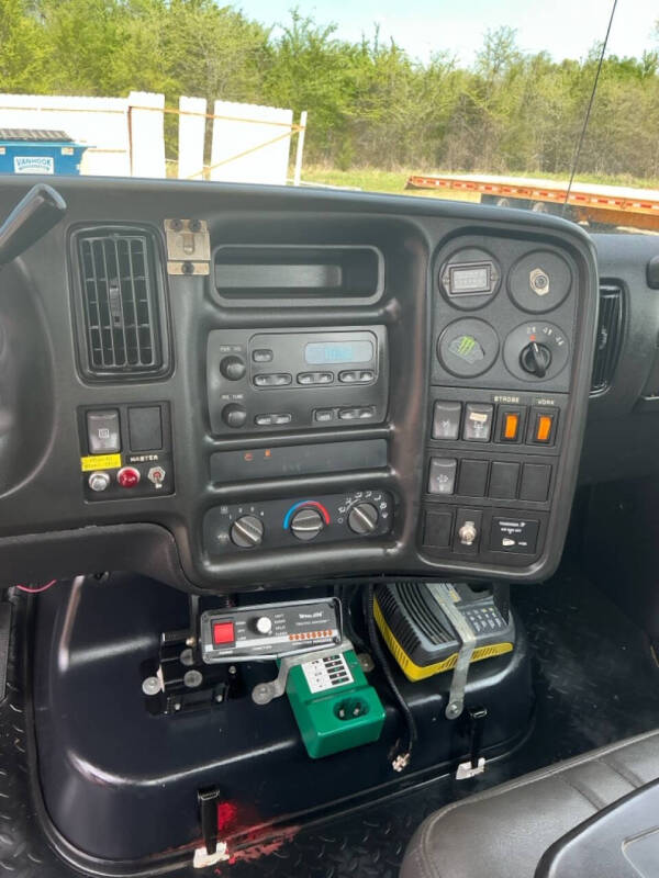 2002 Chevrolet C7500