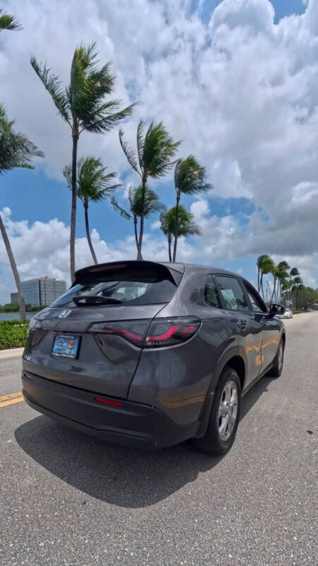 2025 Honda HR-V LX